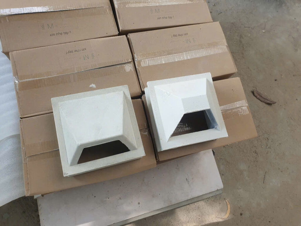 Gạch bông gió bánh ú chắn mưa trắng xi măng Milli giá rẻ HCM